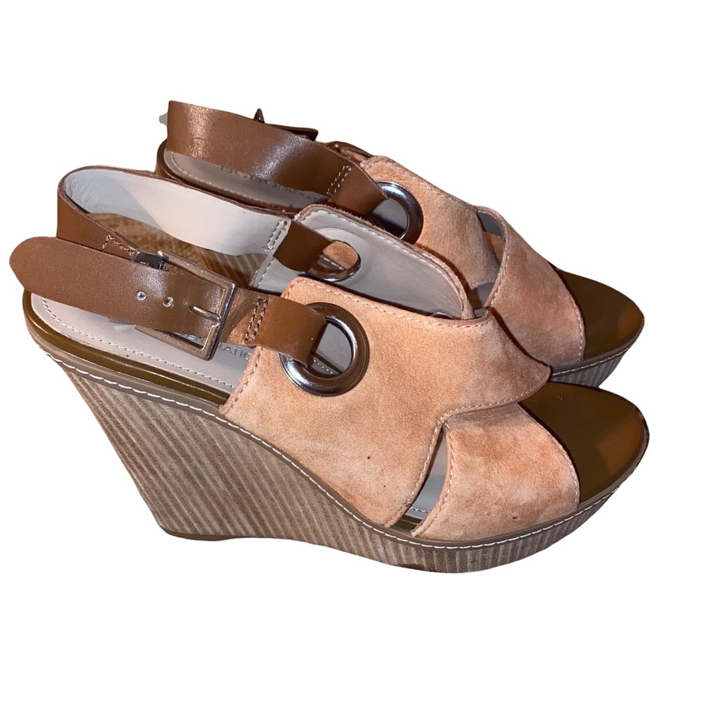 Womens BCBG Tan Suede Open-toe Platform Wedges Size 7.5